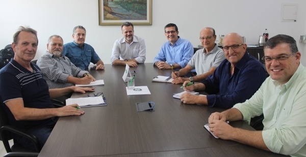 https://atualizacao.fealq.org.br/fealq-iniciou-2020-com-mudancas-na-diretoria-veja-a-composicao/