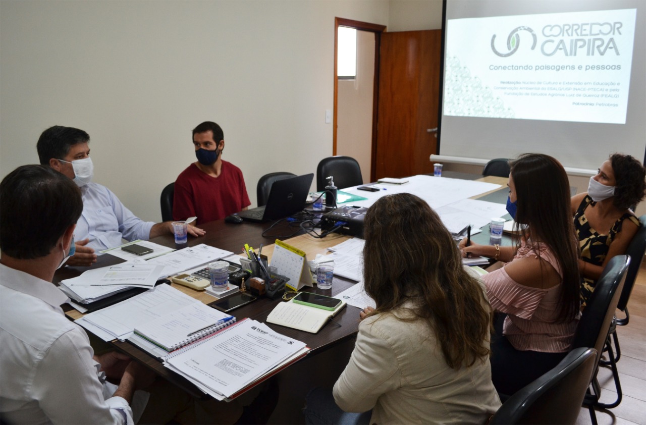 “Corredor Caipira” debate com São Pedro e Santa Maria da Serra a realização de ações de restauração florestal